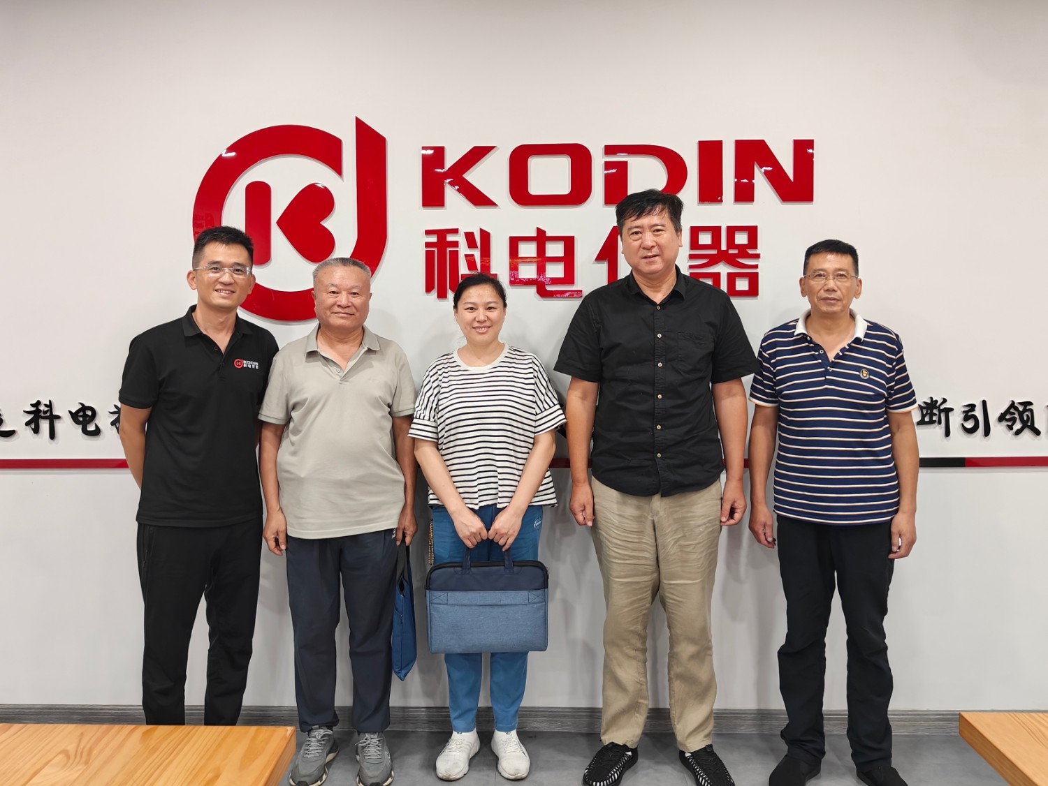 濟(jì)寧市機(jī)械行業(yè)協(xié)會(huì)到訪科電儀器 深化合作共話(huà)發(fā)展